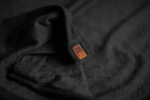 T-Shirt Circle Badge - Men's