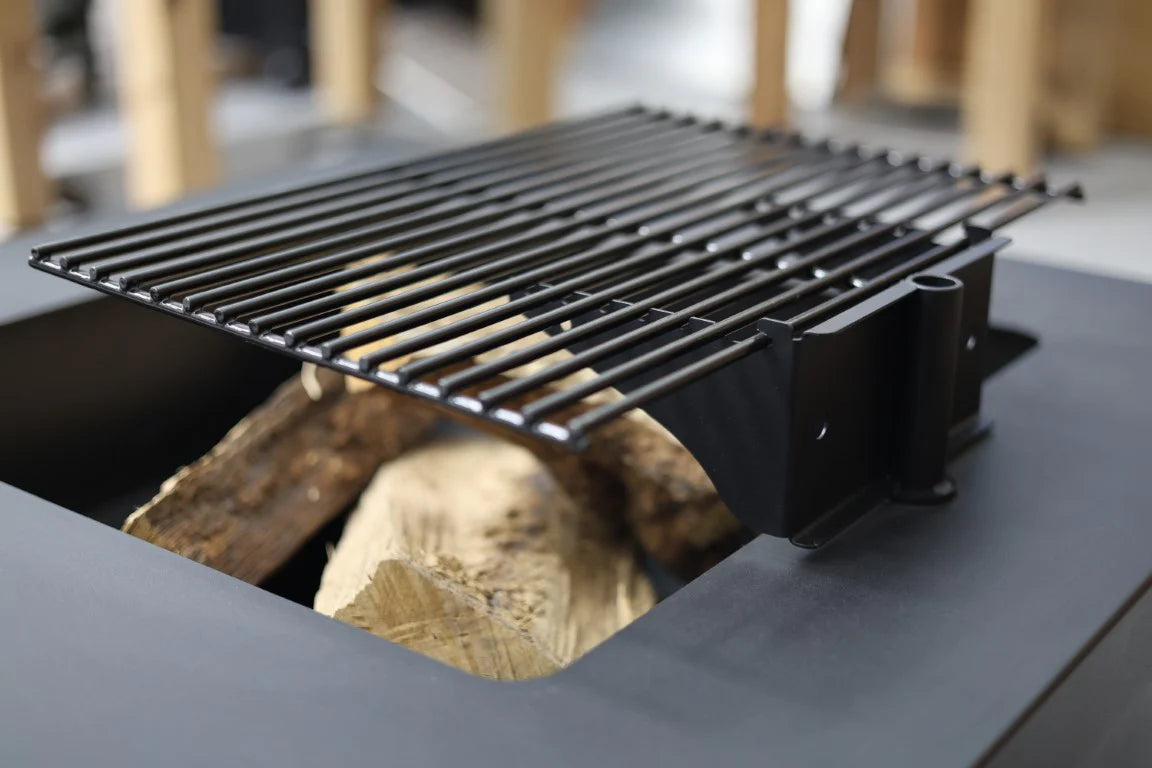 Black Earth Fire Pit - Swing In Grill
