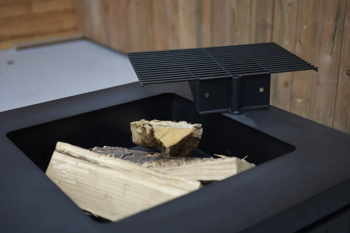 Black Earth Fire Pit - Swing In Grill