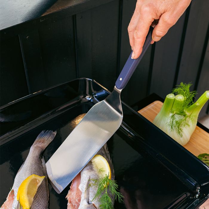 Long stainless steel spatula