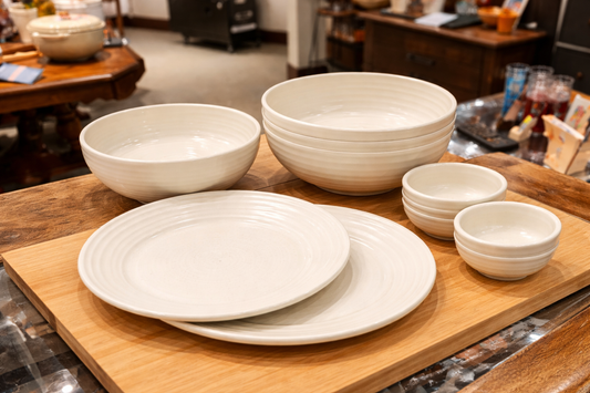 Outdoor Dinnerware Set – Durable Unbreakable Melamine Plates & Bowls (6 Piece Set)